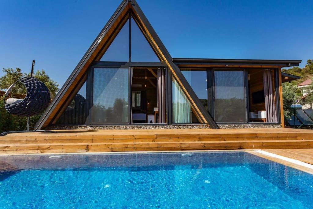 Villa Zeytin Havuzlu Jakuzili Fethiye Esterno foto