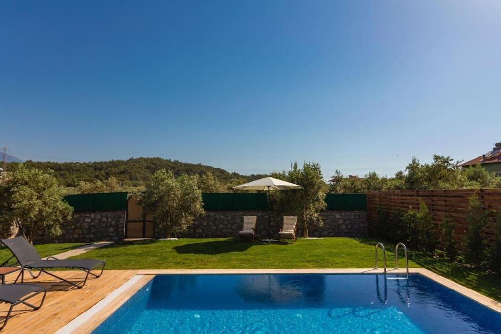 Villa Zeytin Havuzlu Jakuzili Fethiye Esterno foto