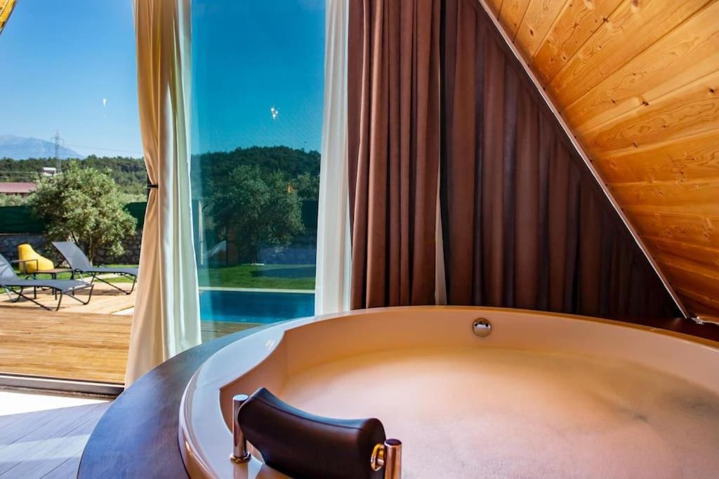 Villa Zeytin Havuzlu Jakuzili Fethiye Esterno foto