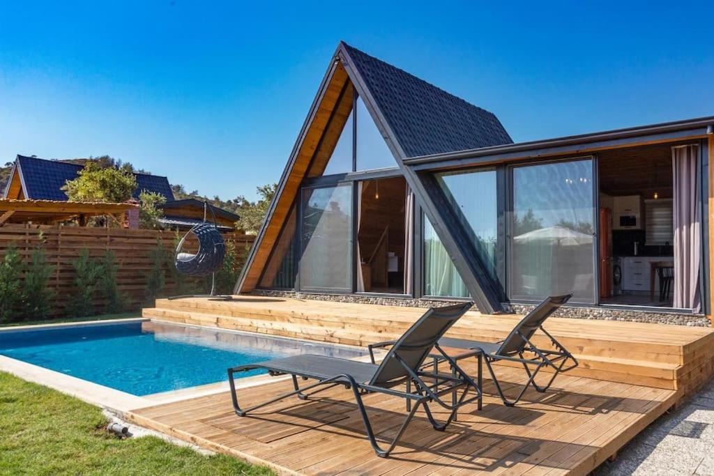 Villa Zeytin Havuzlu Jakuzili Fethiye Esterno foto